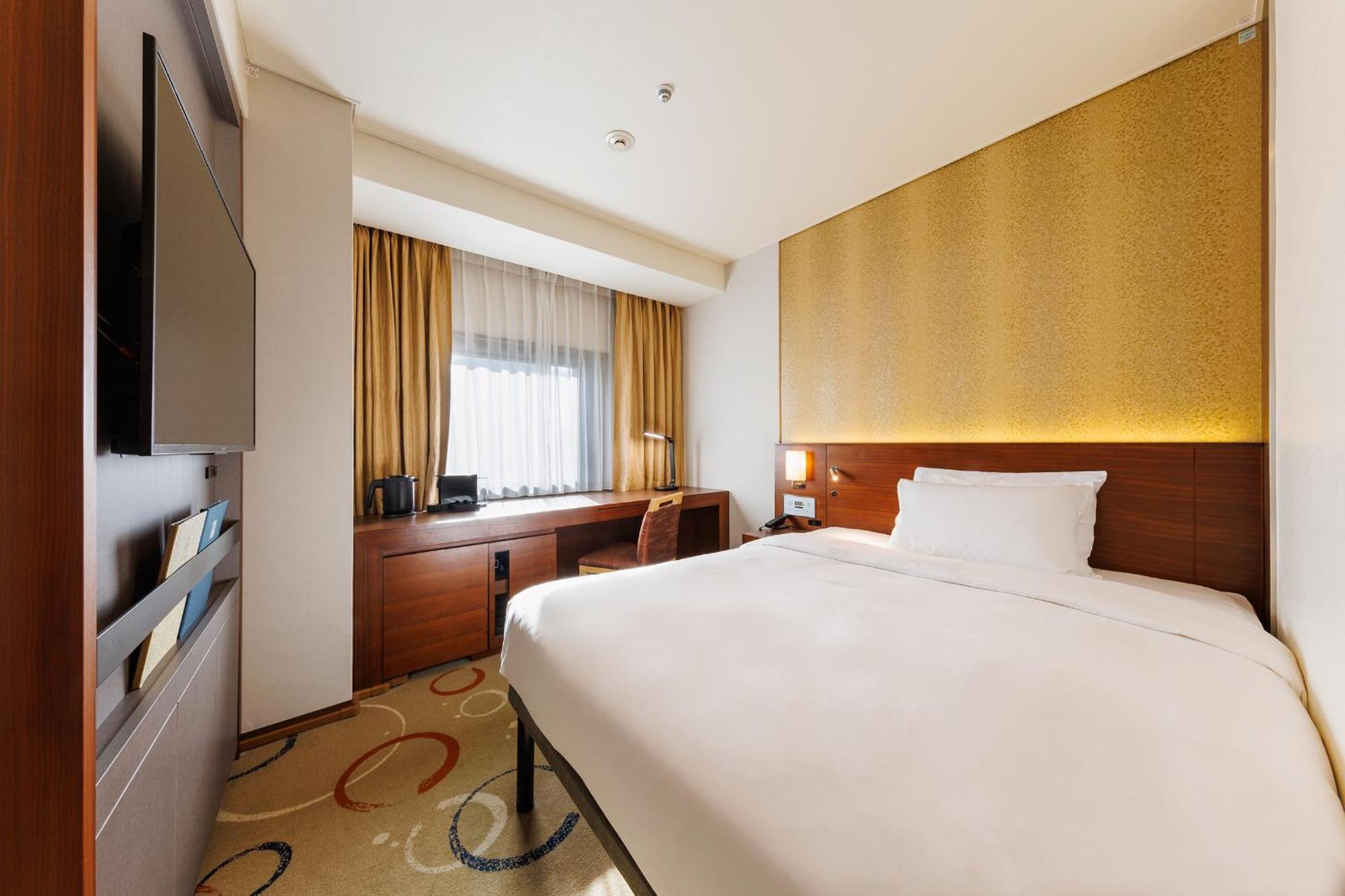 Hotel Metropolitan Edmont Токио Экстерьер фото