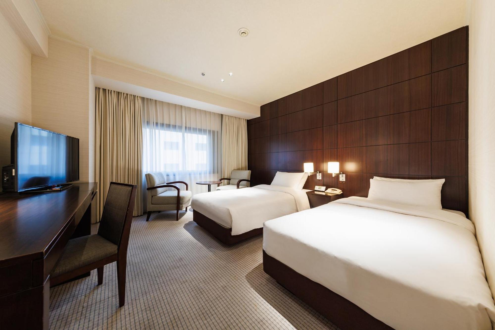 Hotel Metropolitan Edmont Токио Экстерьер фото